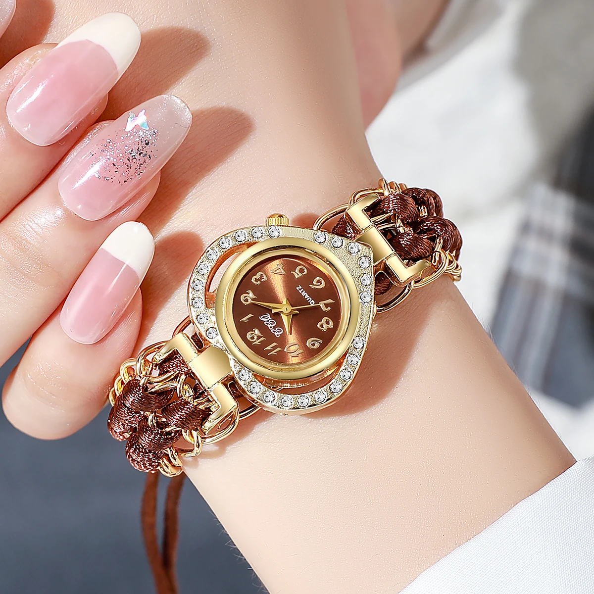 Luxury Rhinestone Women Watches Fashion Heart Dial Woven Strap Ladies Quartz Wristwatch Reloj Mujer（Without Box） image 2