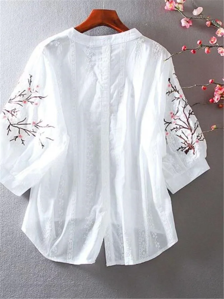 Women\'s Shirts Vintage Pullover Chinese style Blous V-neck Lightweight Summer Top Literary Female Shirt Lace Embroidery Blouses