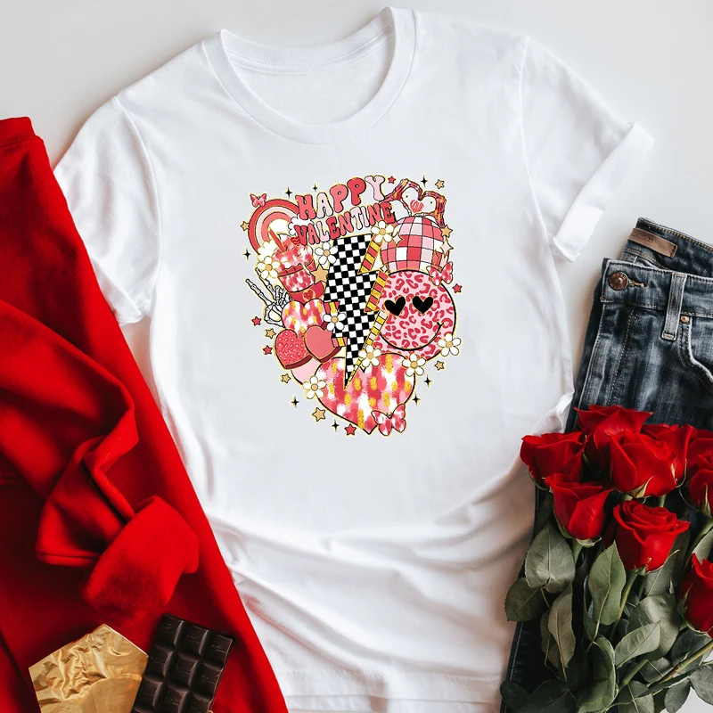 Creative Happy Valentine Women T-shirt Western Love Glitter Brushstro Print Shirt Vintage Fashion Short Sleeve Crew Neck Tshirt