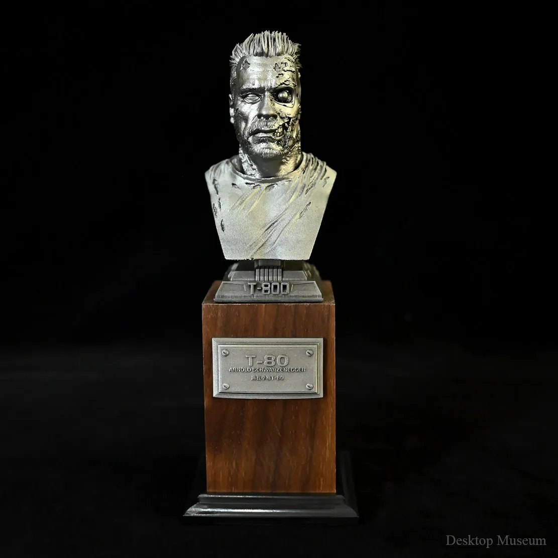 Cyborg Warrior Bust 190mm Handmade Resin Statue Sci-Fi Robot Desk Decor