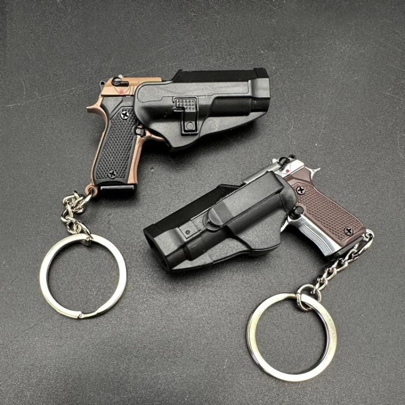 Image of 1:4 Mini 92f Pistolen-Modell Schlüsselanhänger mit Holster, Legierungshülle, realistischer, abnehmbarer taktischer Schlüsselring, Geschenk für Männer