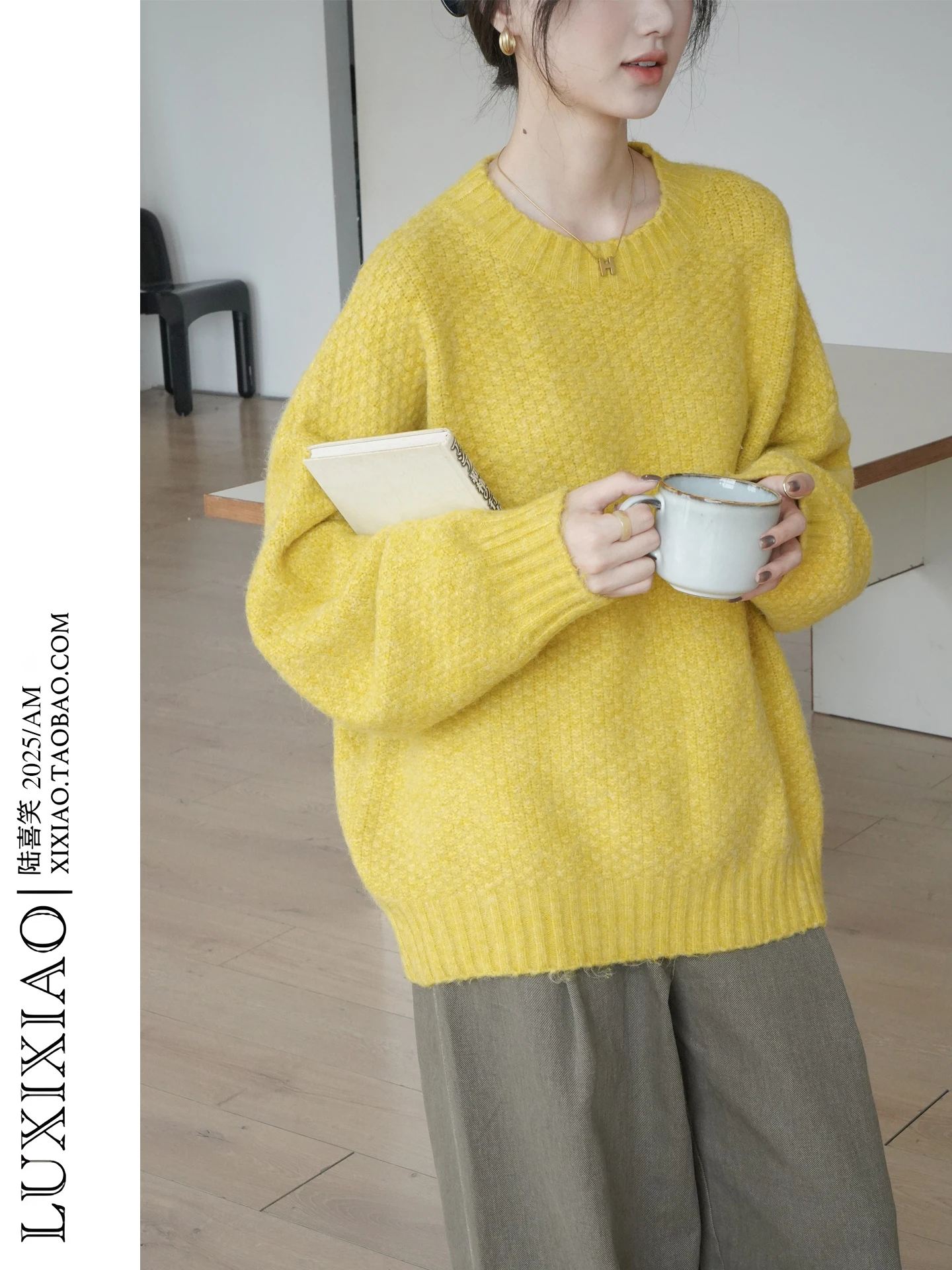 

Женский вязаный свитер LUXIXIAO: осенне-зимний, свободный крой, утолщенный, с круглым вырезом, теплый, уютный, желтый, в студенческом стиле
