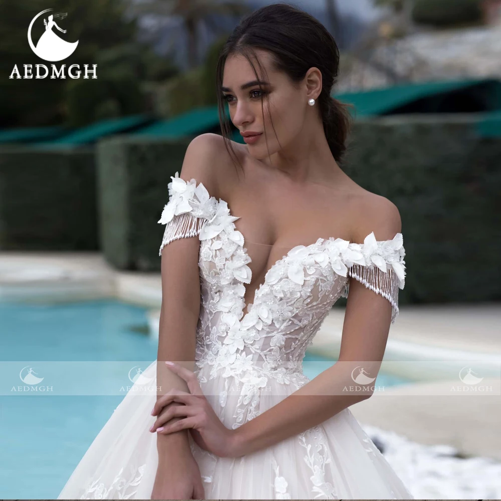 Aedmgh Ball Gown Beach Wedding Dresses V-Neck Tassel Off The Shoulder Robe De Mariee 3D Flower Appliques Custom Made Bridal Gown