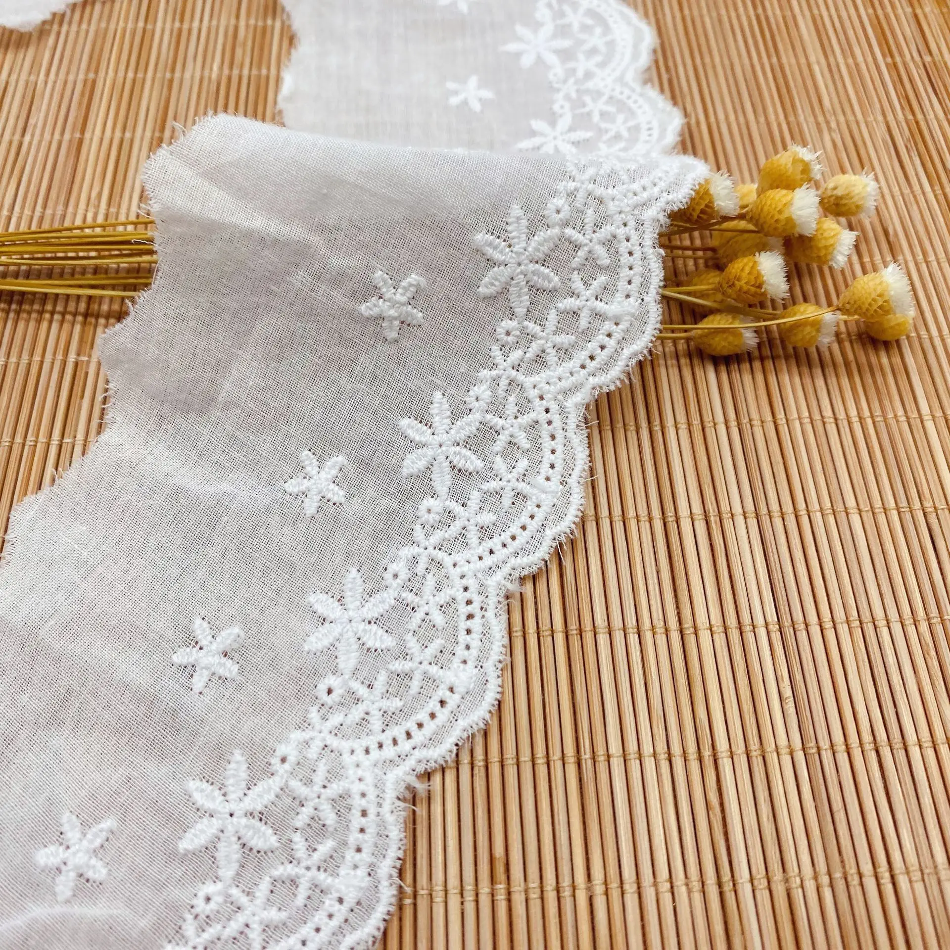 

15yard* 5cm Embroidery Lace Ribbon White Cotton Lace DIY Sewing Handmade Crafts Wedding Fashion Sleeve Skirt Edge Accessories