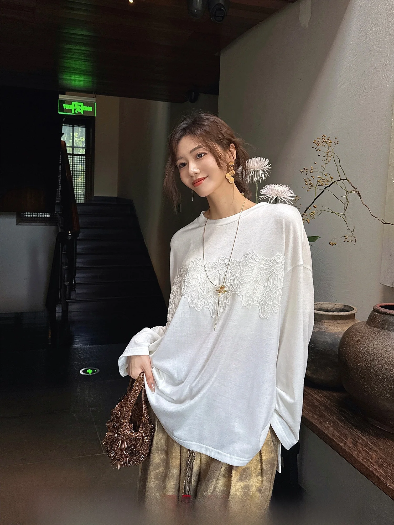 

Женская футболка Sanji Bla Flower Lazy Long Sve из шерсти с кружевом, повседневная, свободного кроя, на лето и раннюю осень