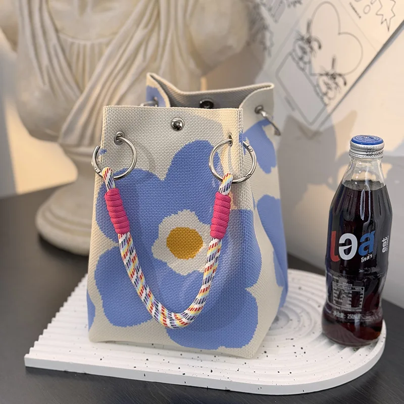 2026 New Knitted Handbag Hollow Out Flower Handheld Large Capaci Woven Tote Bag Versatile Simple Design Handbag for Women