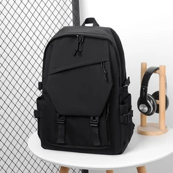 Simple solid color backpack, travel backpack, plenty of storage space, very suitable for commuting, school, work and going out.