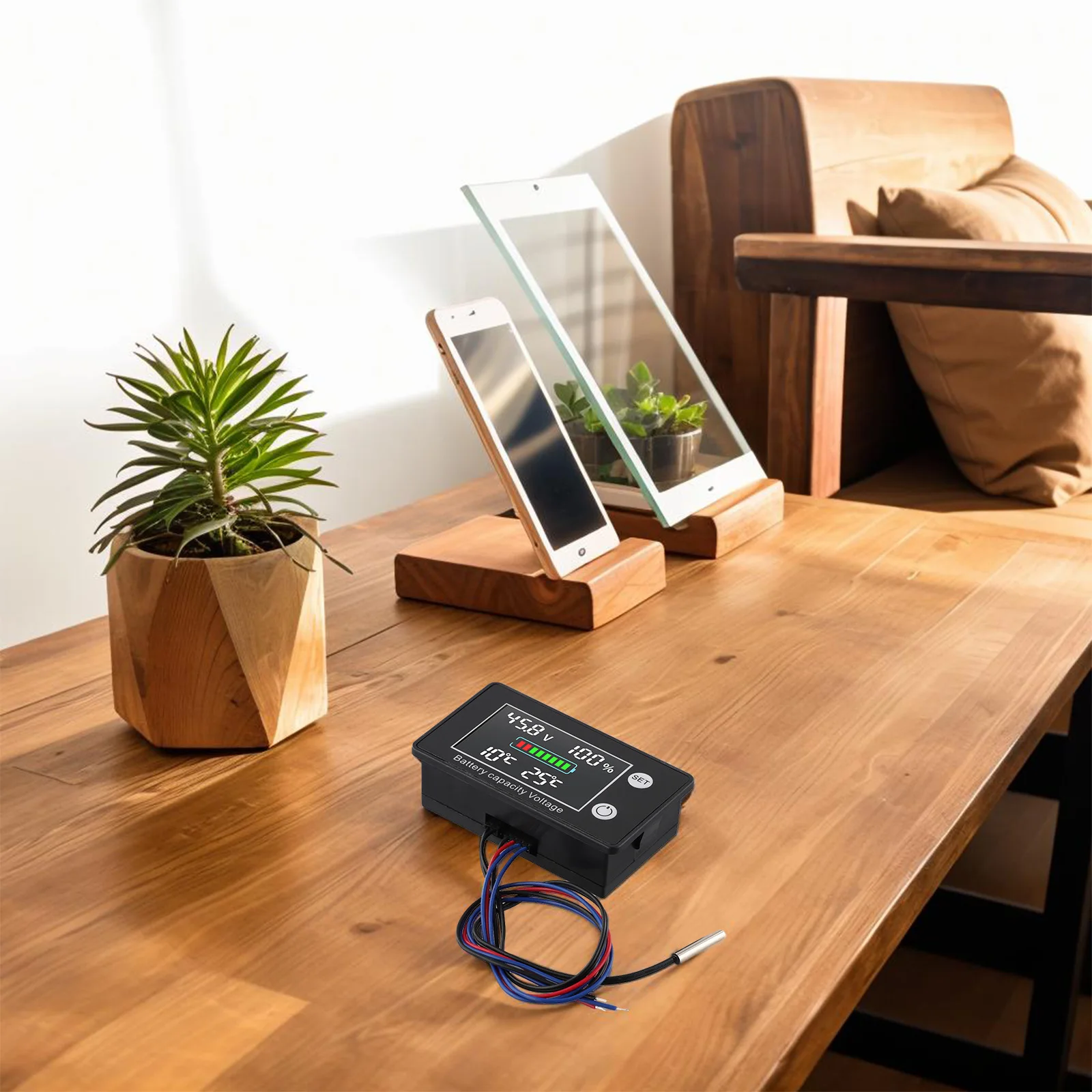 Temperature Controlled Battery Monitor with HD LED Display Suitable for Diverse Battery Types from 10V to 100V