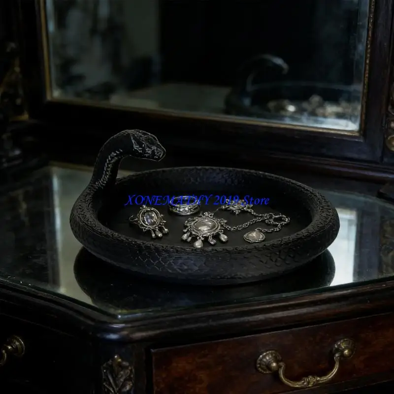 F42F Artistic Plastic Display Tray Snake Plastic Texture Storage Plate for Home