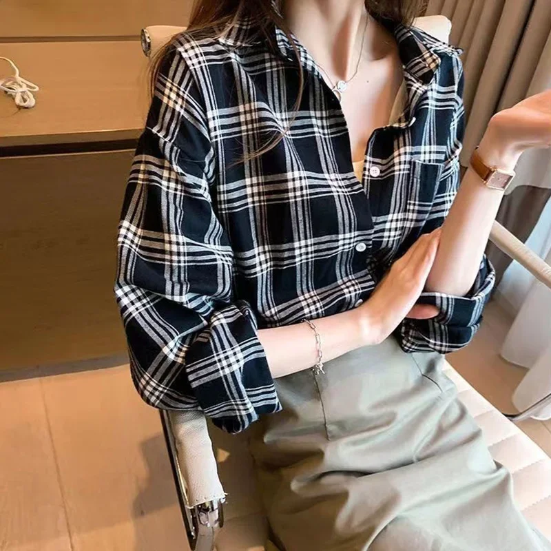 Korean Style Loose Casual Checkered Striped Long Sleeved Shirt Autumn New Original Design Collection Retro Elegant Women's Top