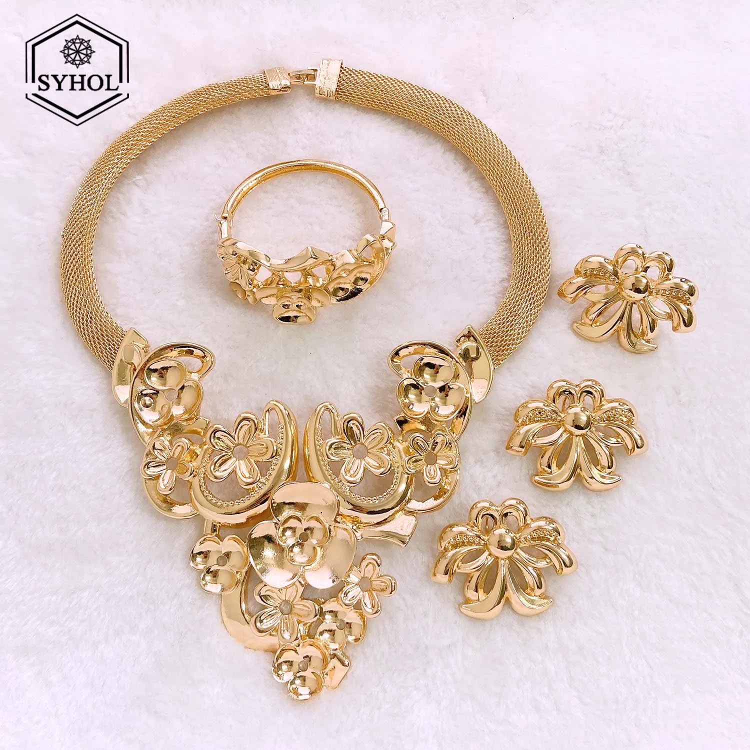 Fashion Women Necklace Jewelry Set Wedding Party Jewelry Dubai Gold Plated Earrings Bracelet Italian Designer Engagement Jewelry