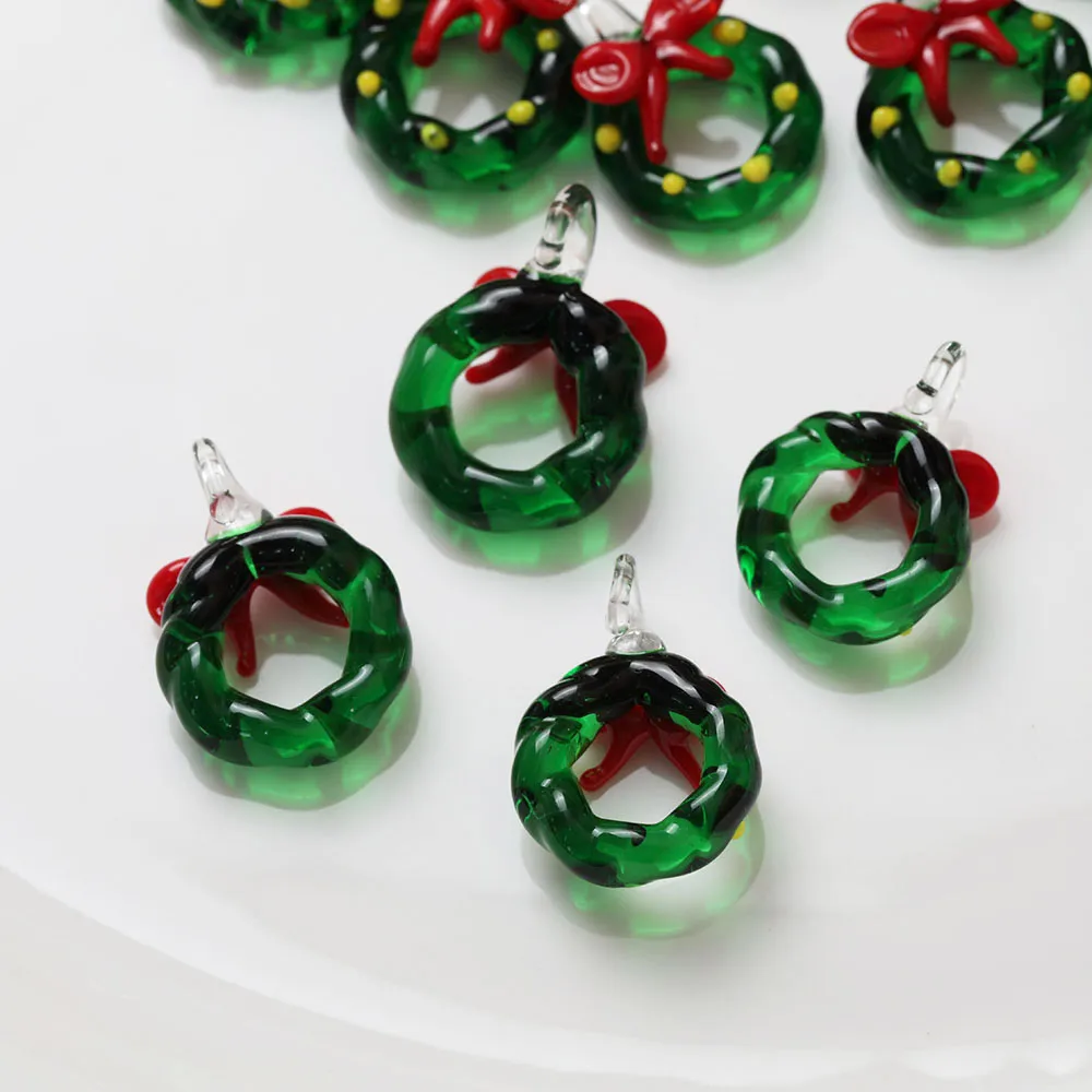 4PCS Glass Christmas Wreath Pendant Charms for Jewelry Making Handmade Diy Glass Accessories Findings 16*22mm