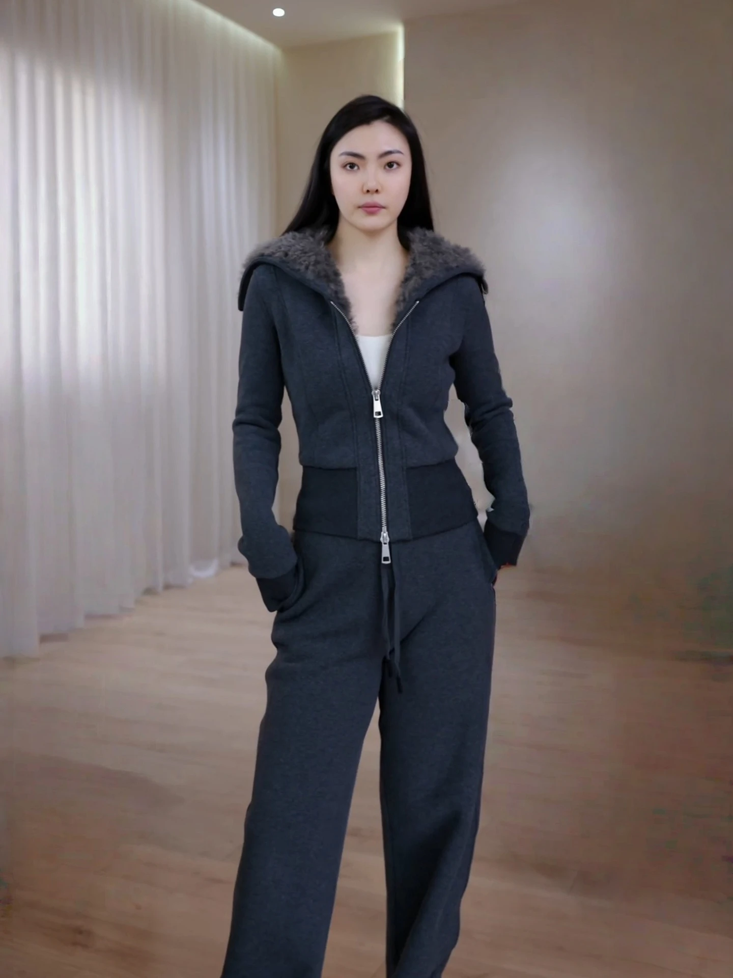 

Велюровый теплый комплект шапка+шарф PM Wang Na Na: Весенний повседневный комплект из двух предметов с двойной молнией, пэчворк, меховая шапка, повседневный стиль