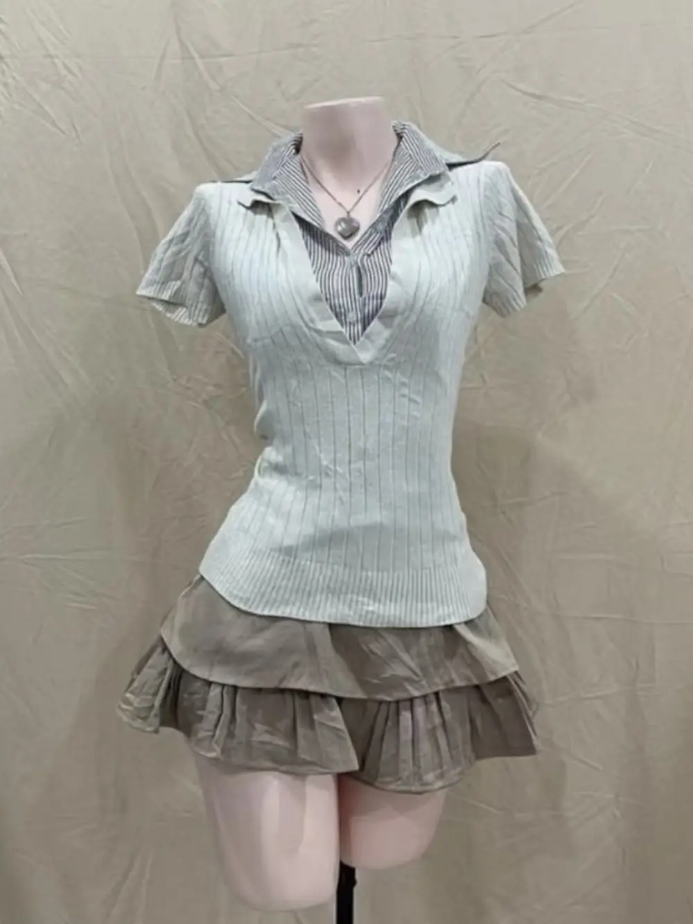 

Turn Down Collar T Shirts Design Outfits 90s Fairycore American Gyaru Acubi Short Skirts Beach Women 2025 Y2k Crop Tops