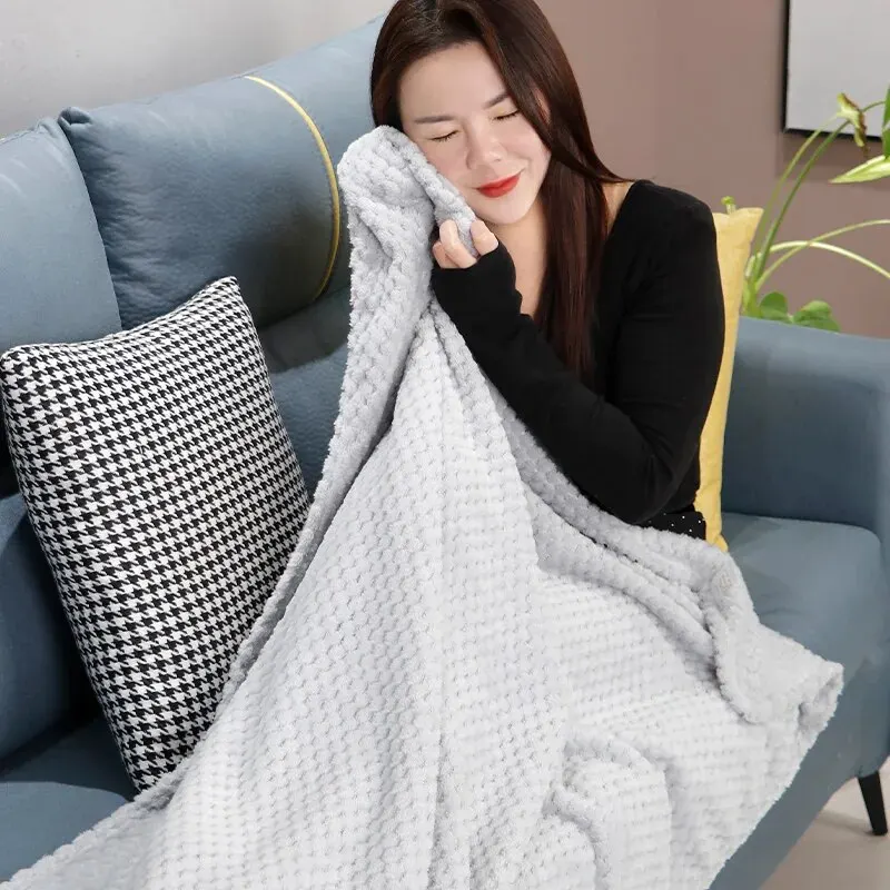 Solid Soft Warm Fleece Plaid Blankets and Bedspreads Living Room Bedroom Air Conditioning Bed Blanket For Sofa Bedding Mantas