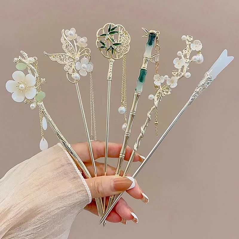 New Temperament Back of the Head Hairpin .Chinese Style Simple Elegant Step-shaking Hair Ornaments Low Bun Updo Hair Stick