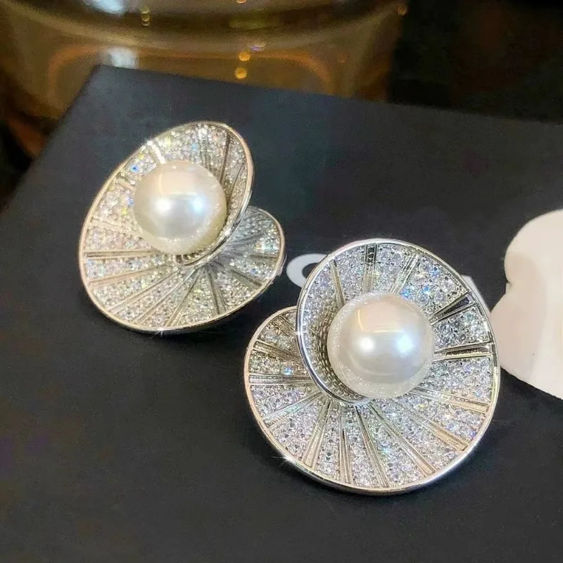 

Vintage Luxury Natural Pearl Earrings 7-8mm Round Design Earrings with Natural Pearl Earrings