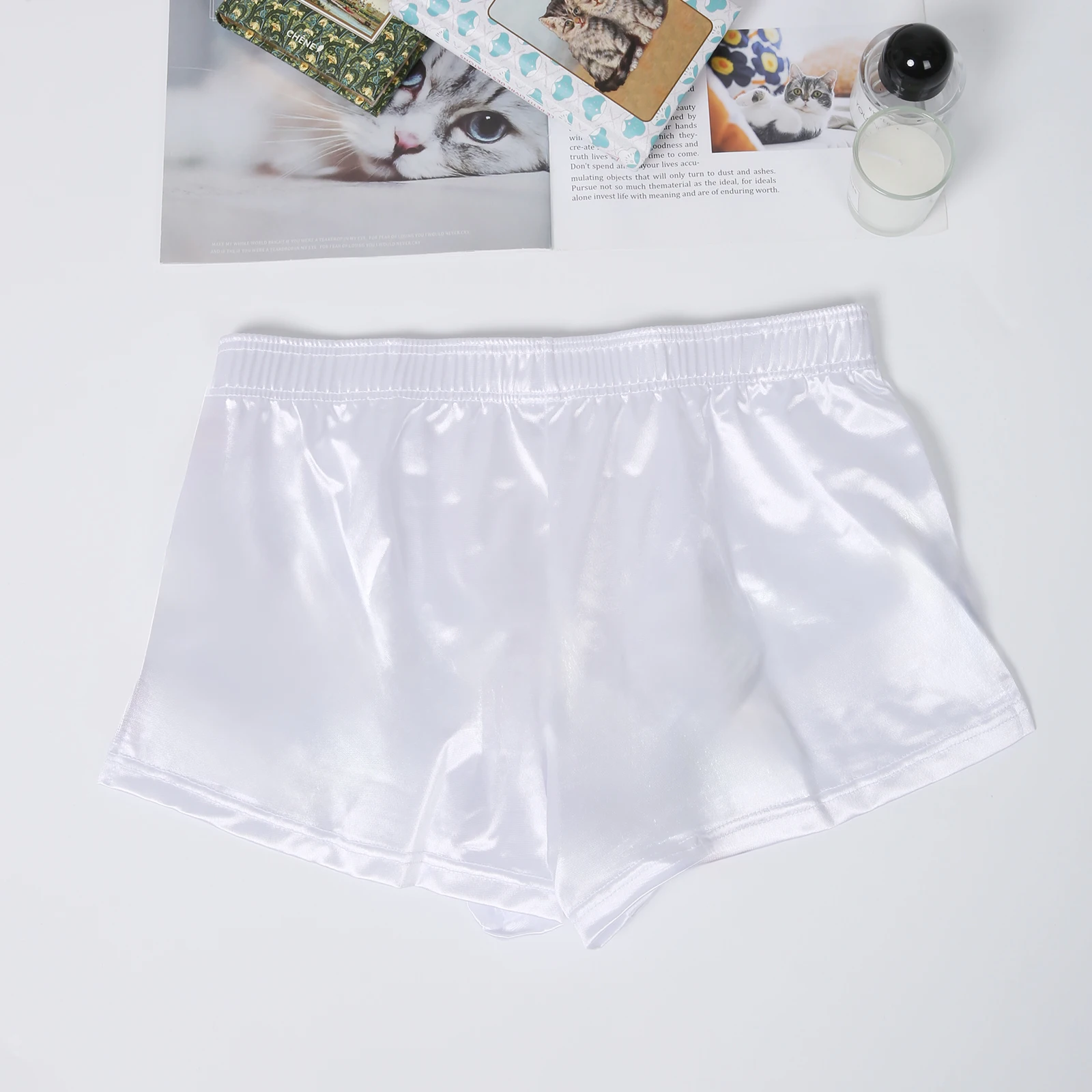 Sexy Nachtwäsche, Schlafanzug, kurze Hosen aus Satin, Herrenunterwäsche, Lounge-Pyjama, Homewear, Schlafhose, Boxershorts – Detail 2