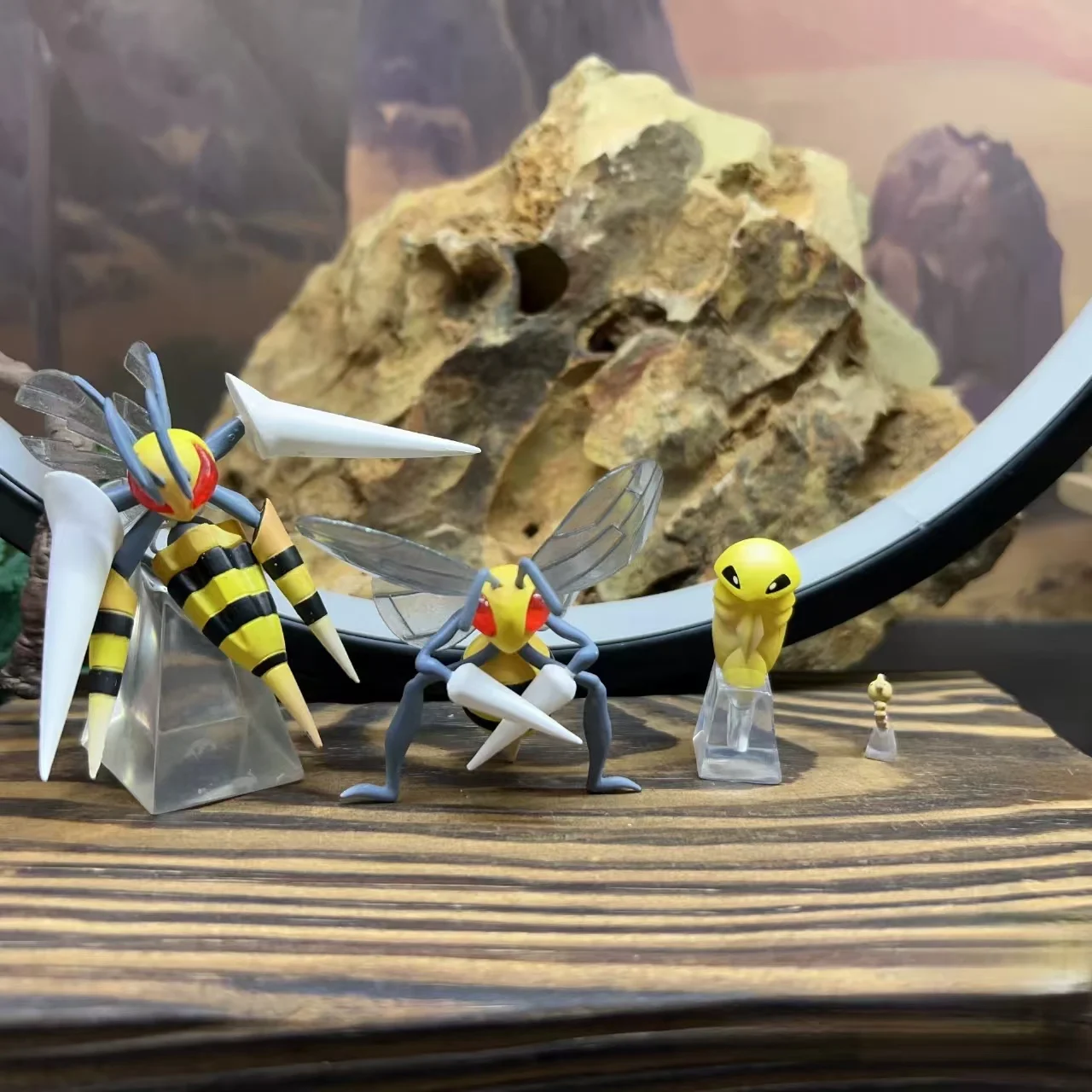 

Genuine Anime Proportion World Limited Beedrill Metapod 1/20 Rare Limited Model