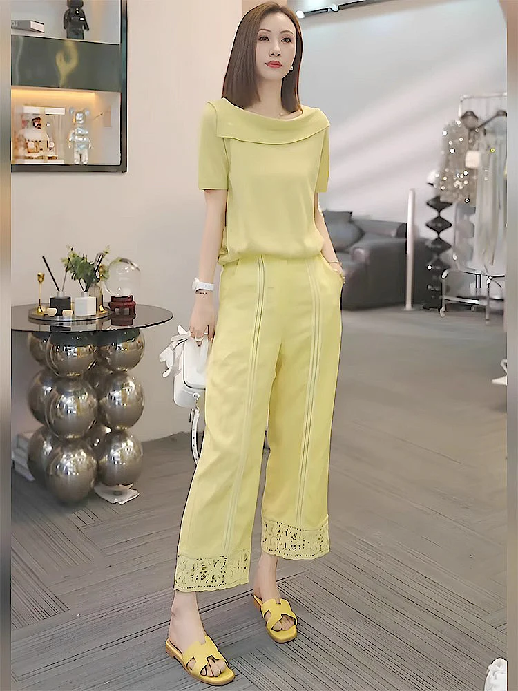 

Korean Style Fashionable Slimming Yellow Short Sleeve Top And Wide Leg Straight Pants Two Piece Set for Women Summer 2026