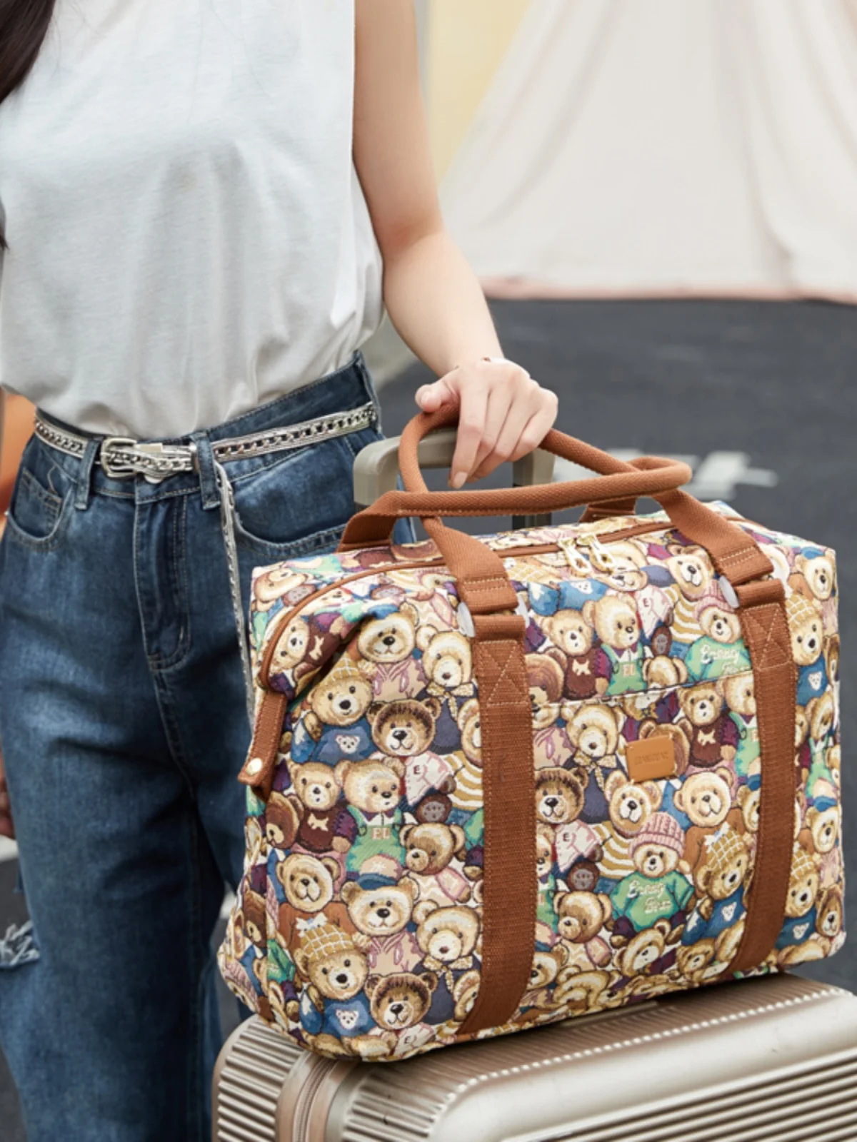 large-capacity-canvas-cartoon-travel-bag-portable-handheld-bear-winnie-bag-for-business-trip-cute-luggage-bag-with-handle