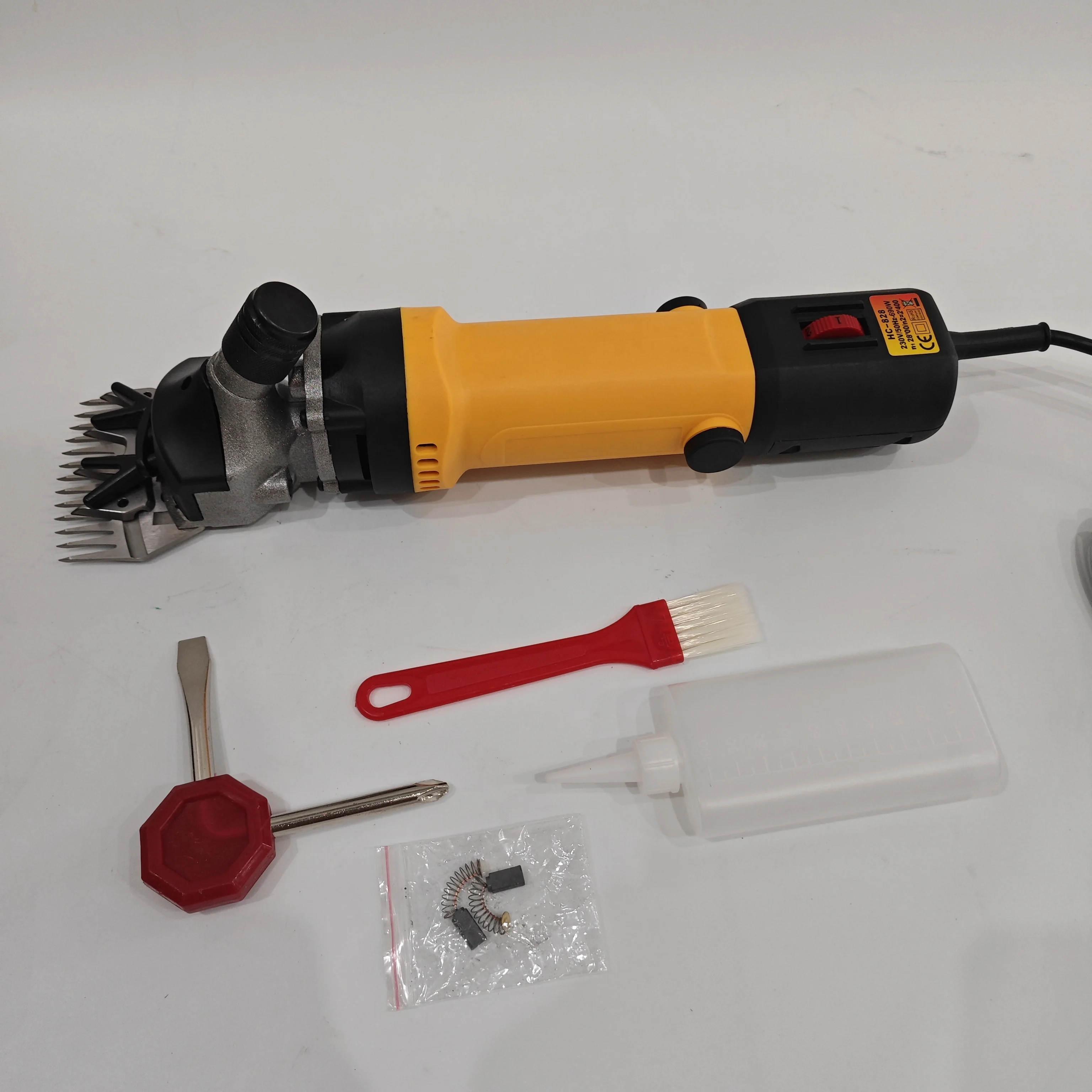 

690W 110-240V 2800r/min Electric Sheep Shearing Clipper, 6 Speed, 76 mm Blade, Goat & Pet Wool Hair Cutter