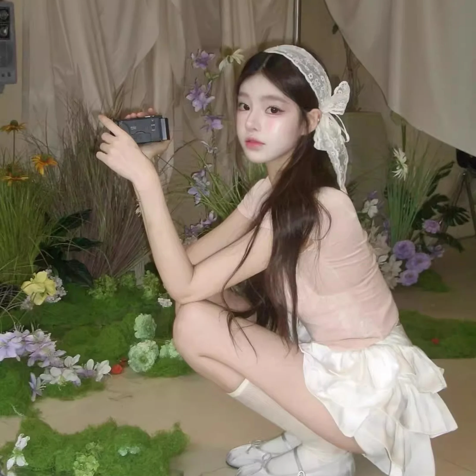 مجموعة عصابات رأس على شكل فيونكة من الدانتيل مكونة من قطعة واحدة، وأطواق شعر أنيقة باللونين الأبيض والأسود، وإكسسوارات شعر جميلة للنساء والفتيات