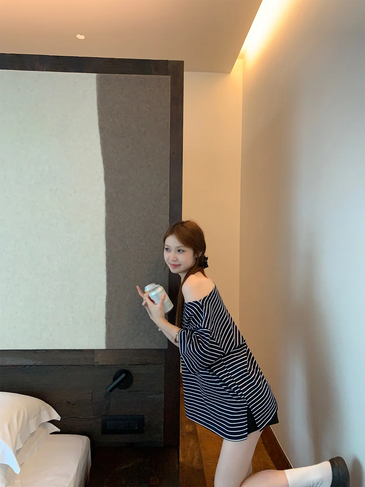 

Женская летняя футболка FANCHOU в полоску с асимметричным подолом, свободного кроя, в корейском стиле, повседневная, с коротким рукавом