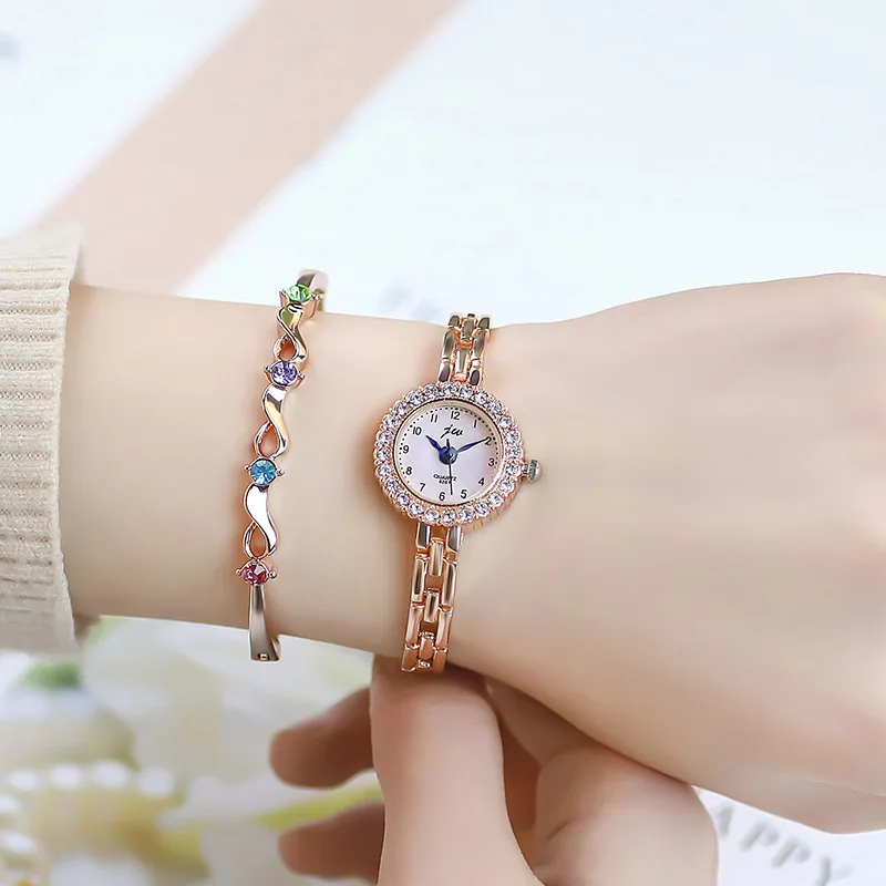 Women's Watch Brand Small Alloy Watch Set with Diamond Quartz Female Student Bracelet Watch Fashion and Simplicity W104