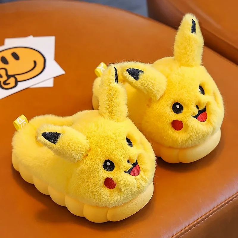 

Милые хлопковые тапочки Пикачу, осенне-зимние домашние нескользящие теплые плюшевые тапочки, общественные домашние хлопковые тапочки с анимацией Пикачу