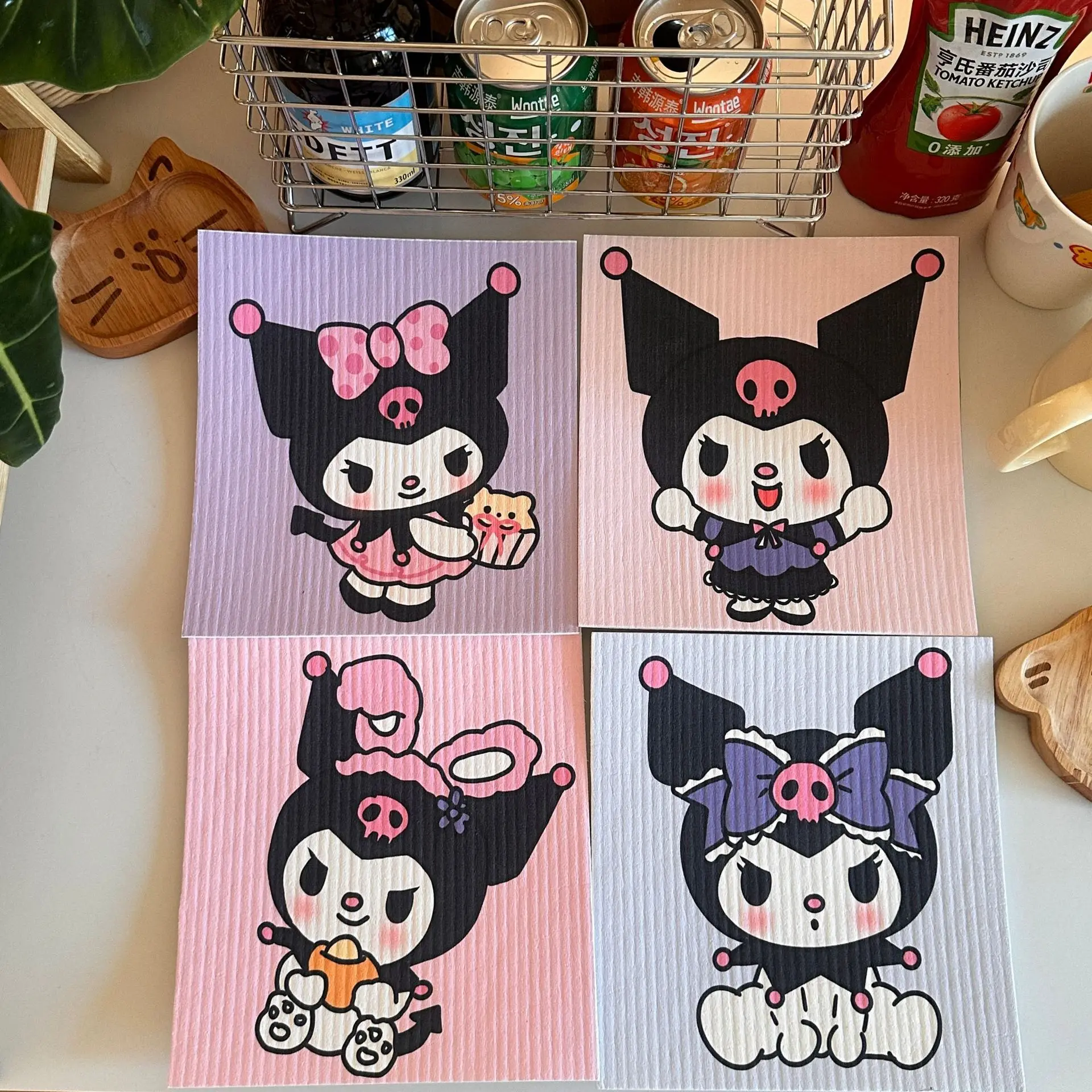 

2025 The New Cute Cartoon Kulomi Kitchen Rag Wood Pulp Cotton Dishwashing Cloth Absorbs Water and Does Not Stick To Oil