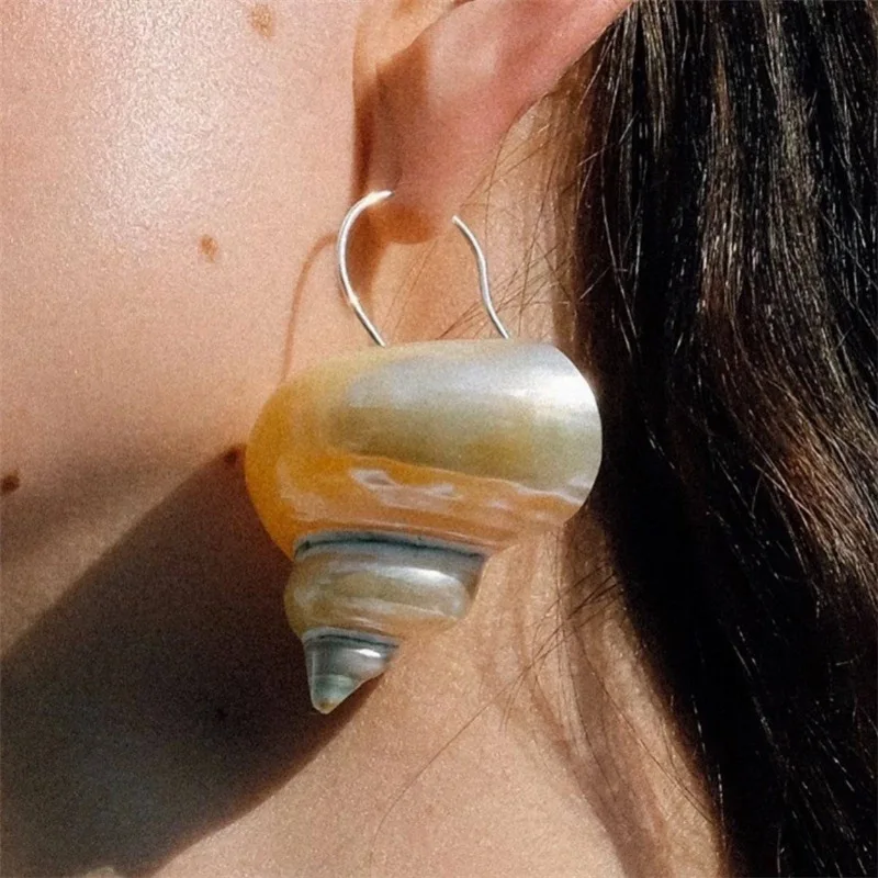 Natural Spiral Dangle Earrings with Conch earring Design, French Retro Baroque Women Jewelry Accessories