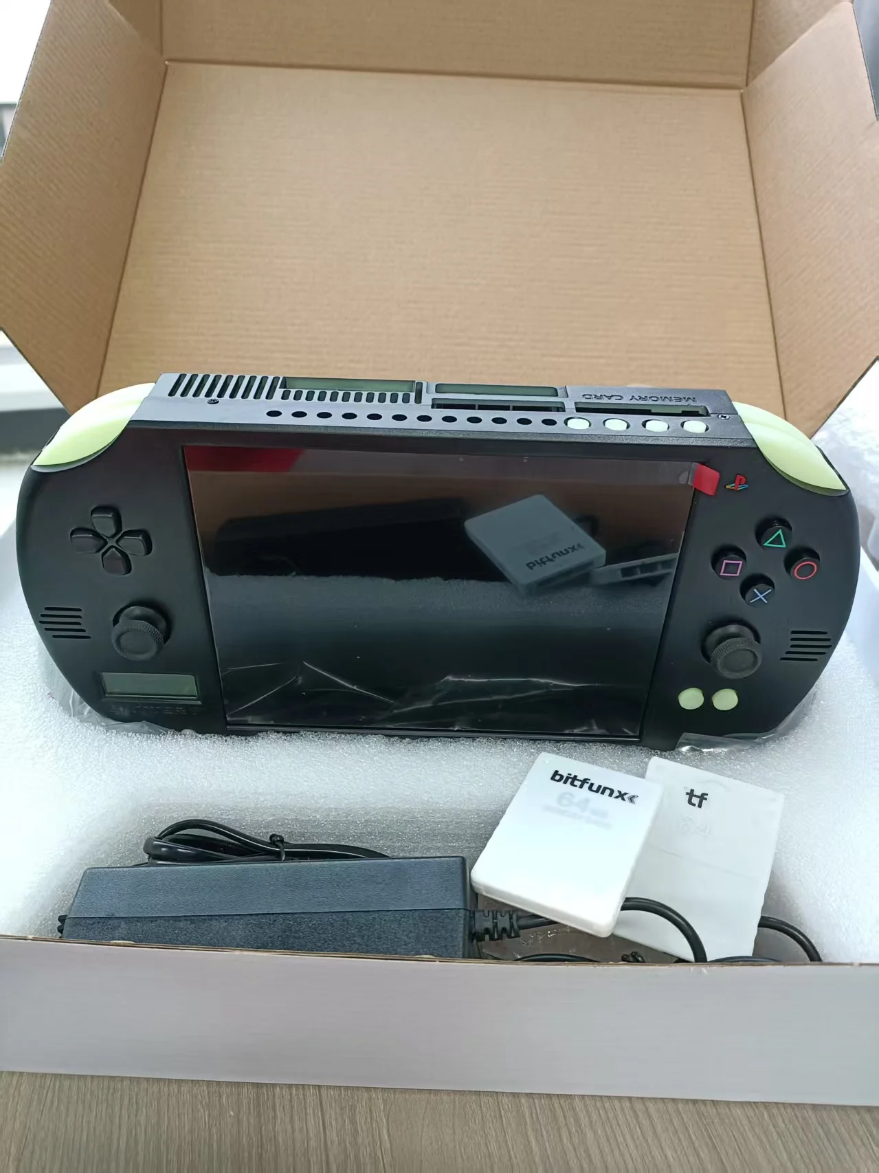 8-Inch DIY PS2P Game Console PS2P-8H with Battery LED / Modified