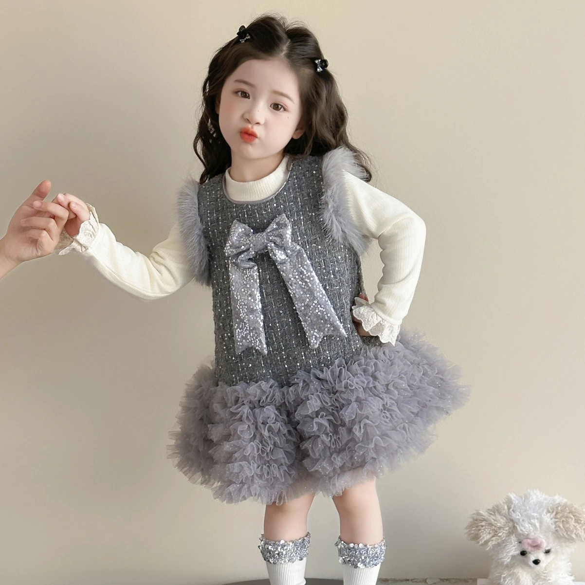 

Юбка для девочек, осень и зима 2022, новая детская одежда, верхняя одежда без подкладки для девочек, бархатная юбка-торт, два комплекта