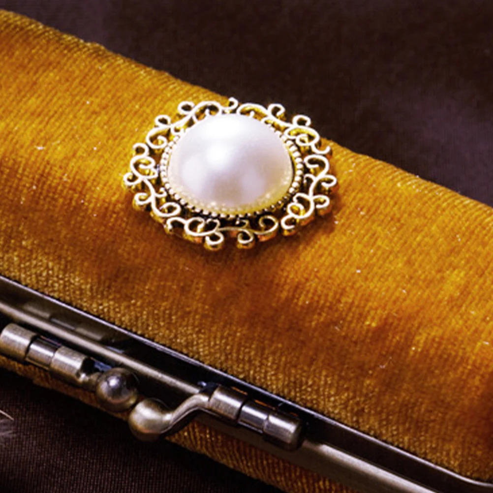 

Retro Lipstick Box Durable Vintage Makeup Storage Case Holds Lip Balm Essential Oil Roller Organizer Chocolate Color