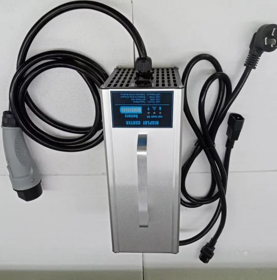 Carregador de bateria para carrinho de golfe 72v 30A Tong S14C Entrada de motor de ônibus turístico 220V Carregador inteligente inteligente