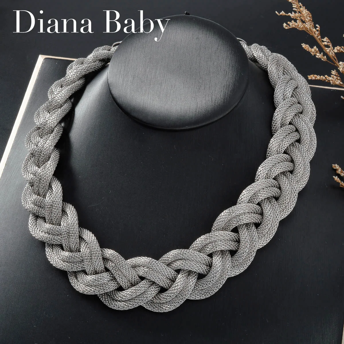 

Diana Baby Silver Plated Chunky Chain Necklace Braided Links Female Neck Metal Jewelry for Women Man Trendy Party Birthday Gift