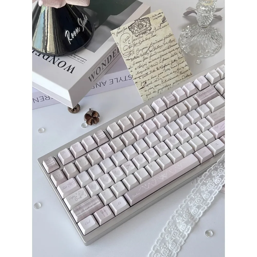 

French Romance Style Keycap Custom Cute140 Keys Cherry Profile PBT Sublimation Pink Keycap for Mechanical Gaming Keyboard Gift