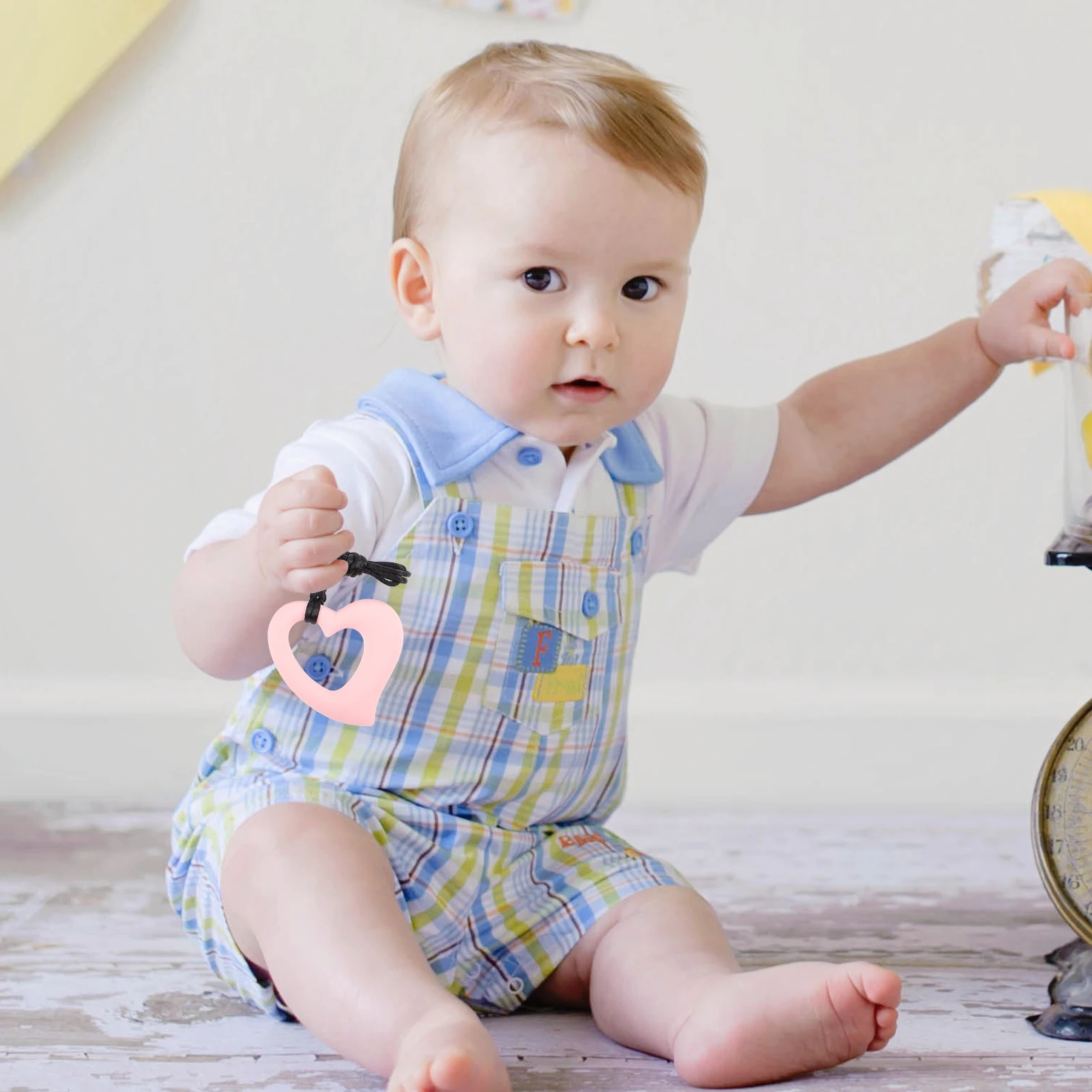 

2 Pcs Silicone Teether Necklace Baby Sensory Toys Heart-shaped Silica Gel Teething