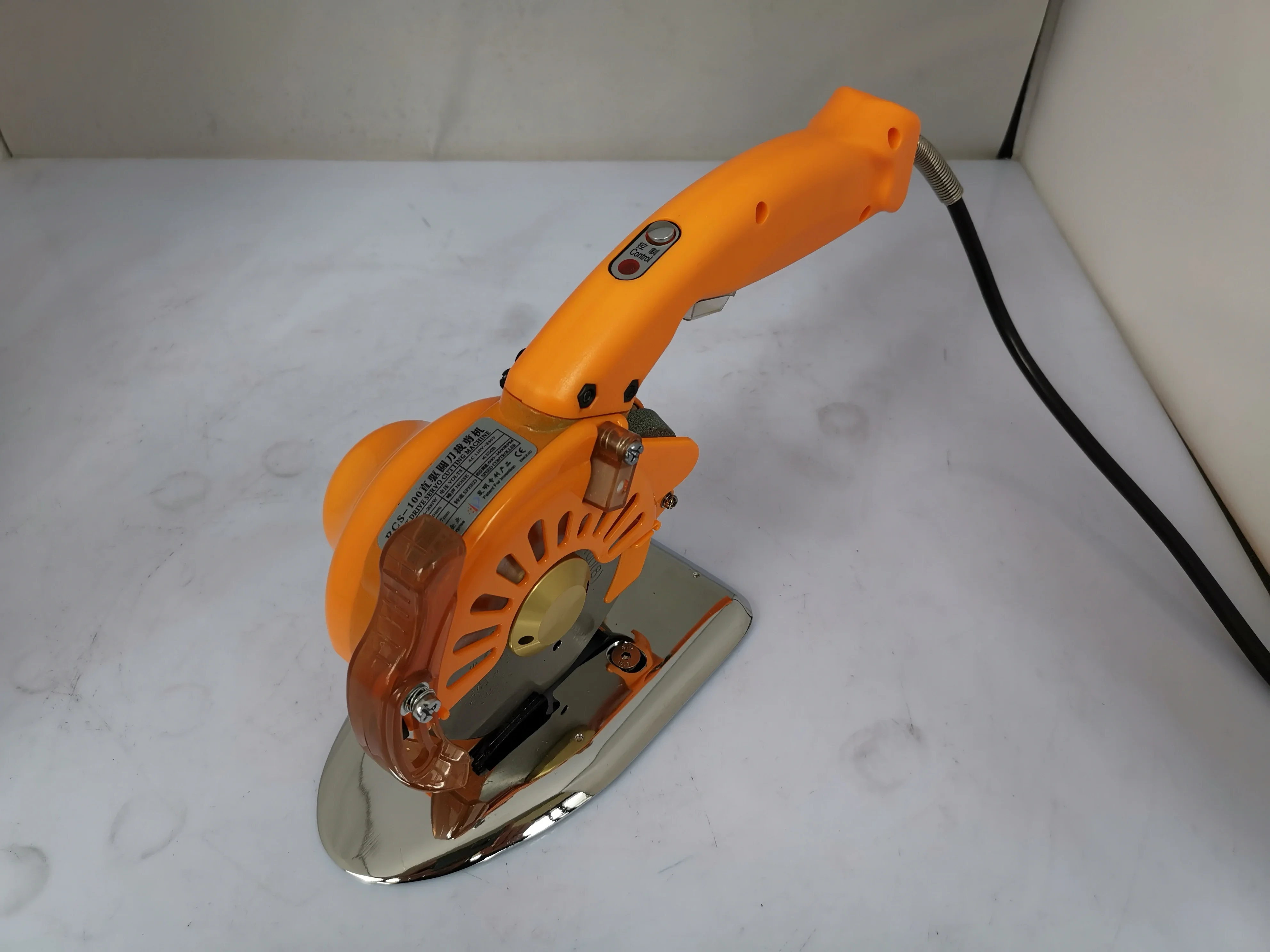ESM-110 type Servo Direct Drive Motor, Electric Cloth Cutter Fabric Round Knife Cutting Machine Blade Diameter 110 MM