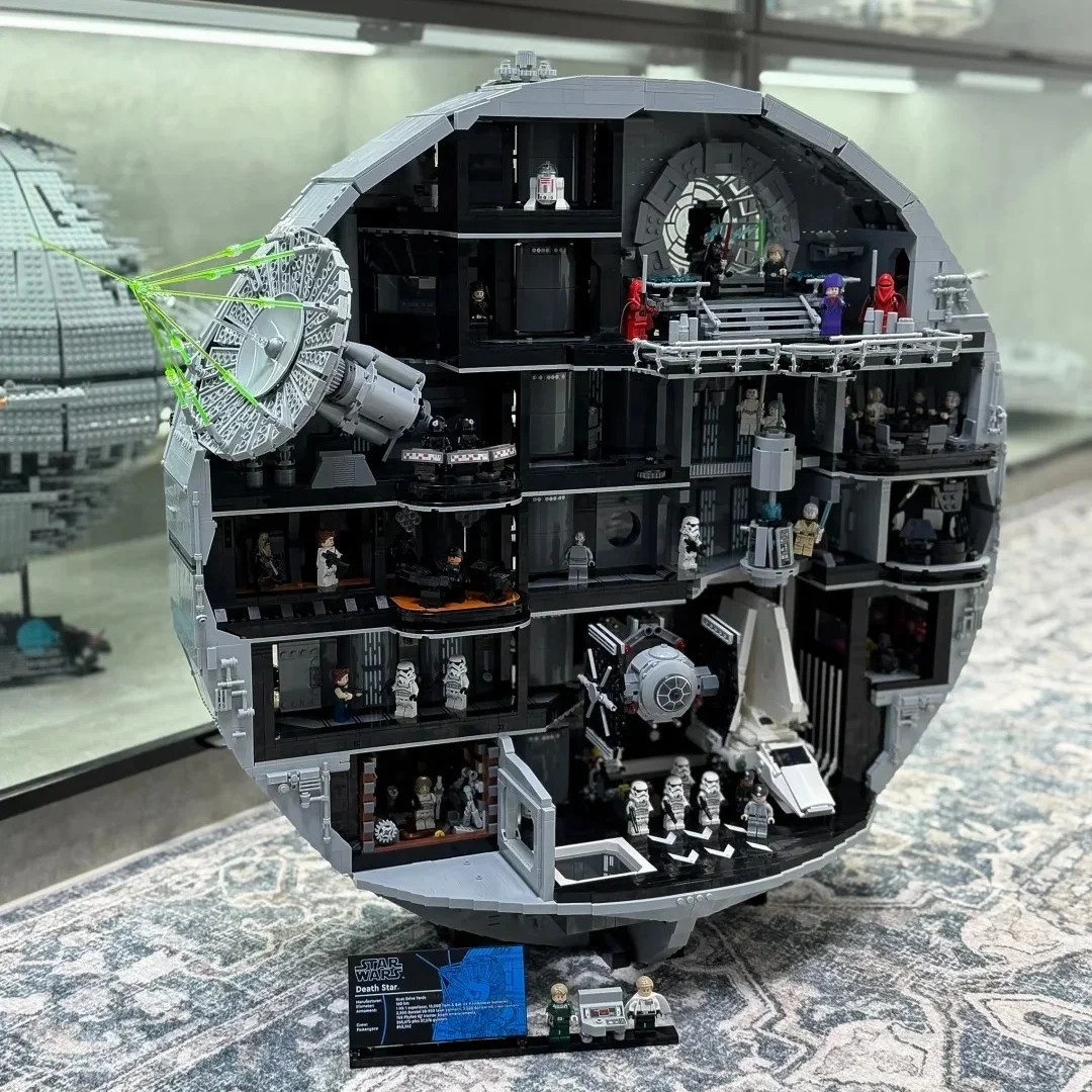 Popular 9023pcs UCS Moc Star Interstellar Conflict Ultimate Largest Star Death Building Block Model Toys Birthday Ornament Gifts view 4