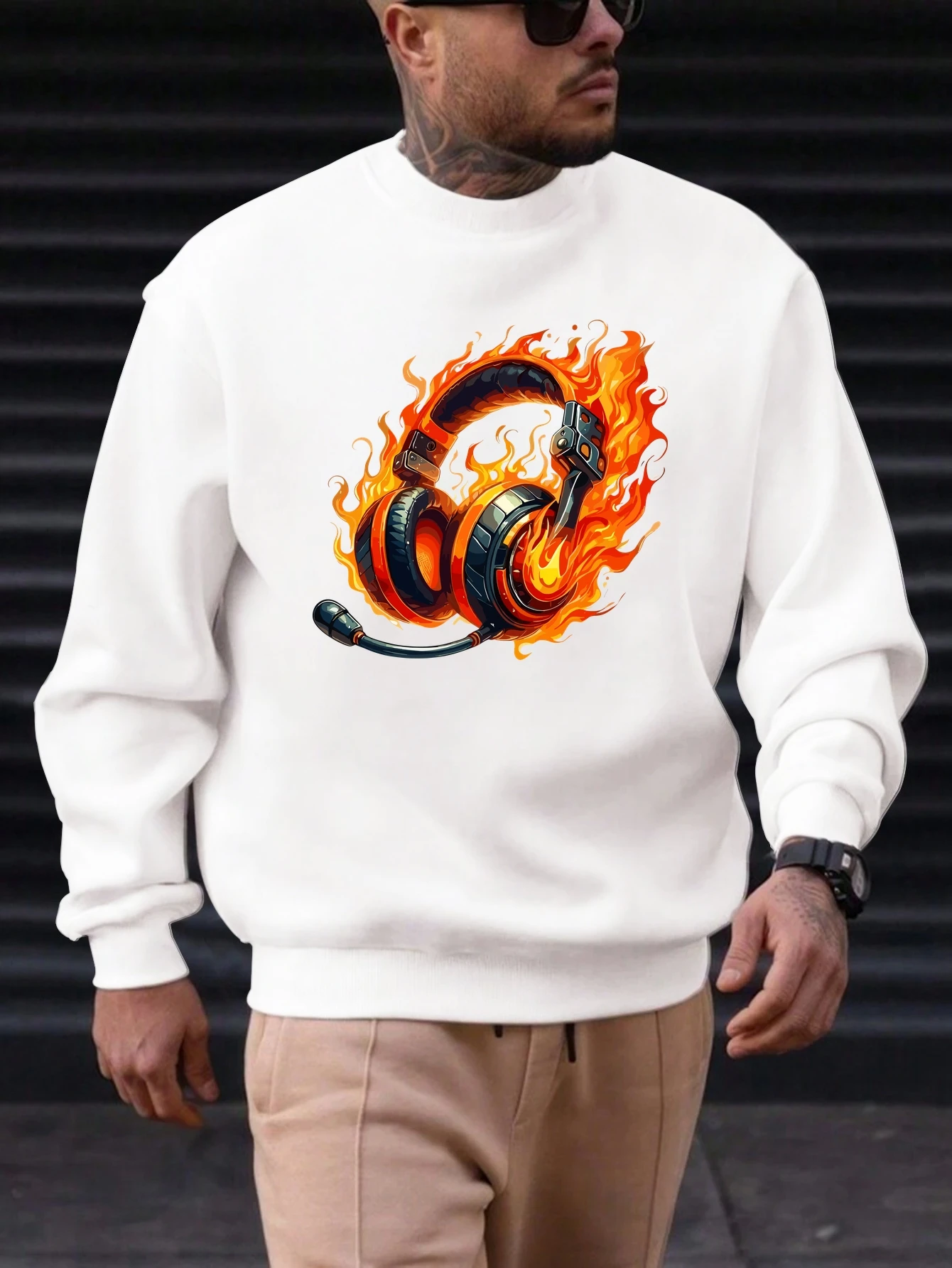 

2025 New Men's Cotton Sweatshirt Headphones Flame Pattern Printing Round Neck Fashion Casual High Quality Daily Top Clothing