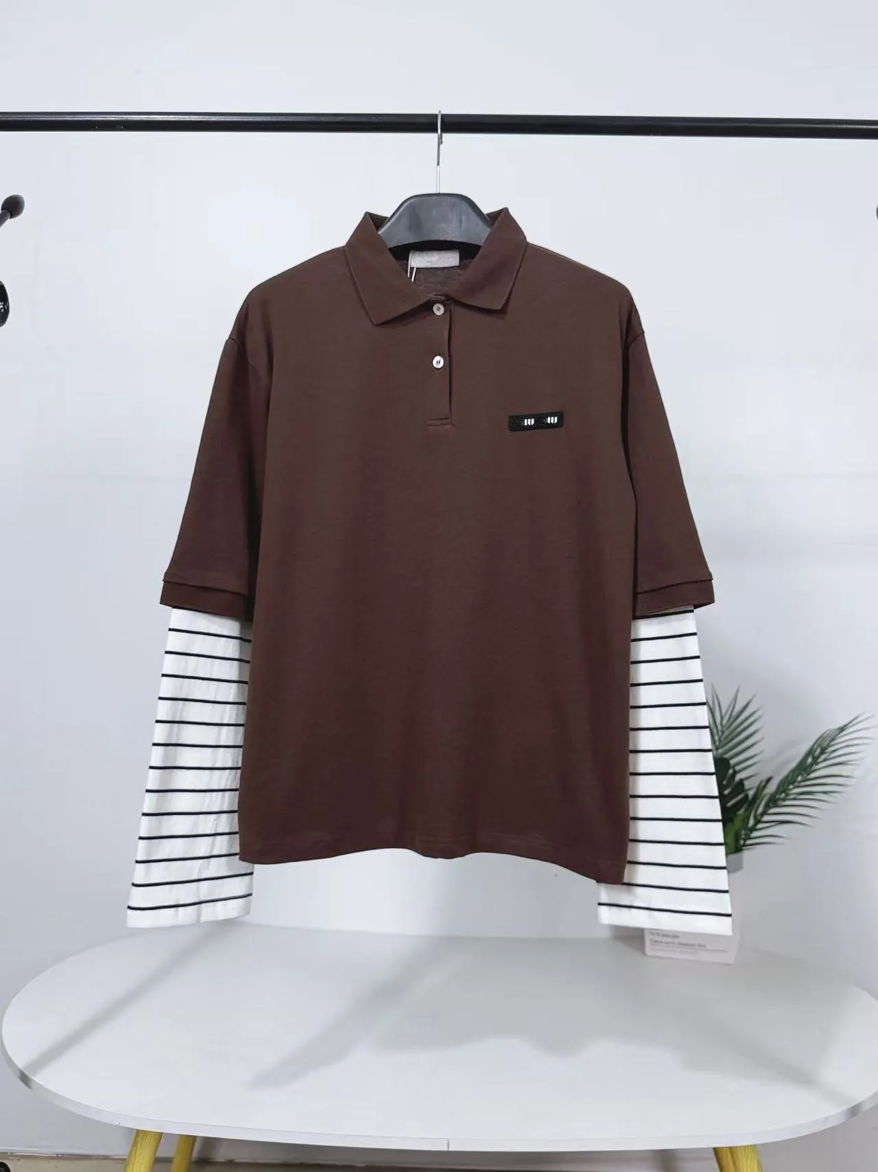 

Свободная длинная футболка с лоскутным узором и полосатым основанием, женская повседневная футболка с креативным принтом, новинка осени...