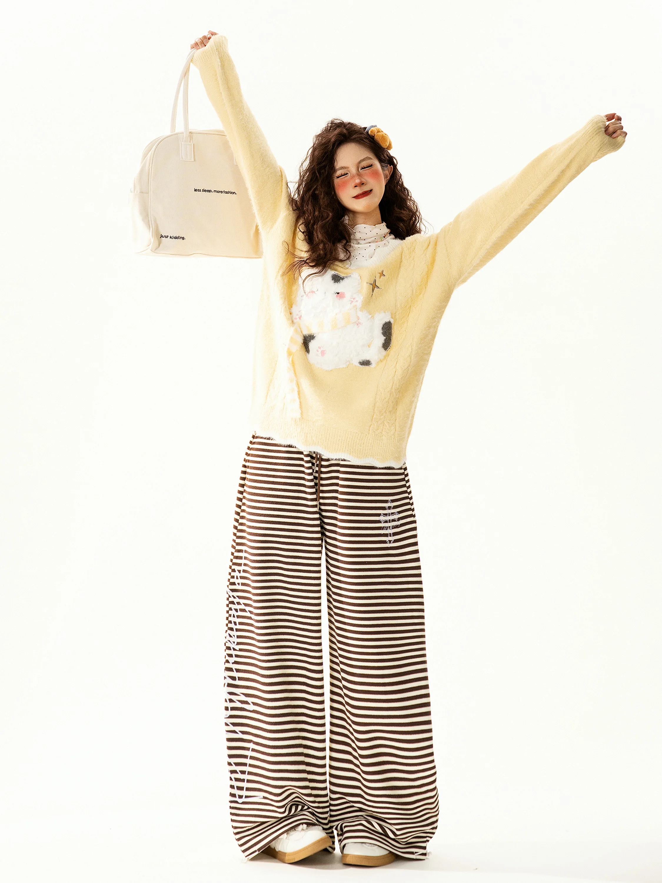 

Ретро-свитер с вышивкой и V-образным вырезом для женщин, осенне-зимний, свободный, милый, универсальный, вязаный, модный, для повседневной носки