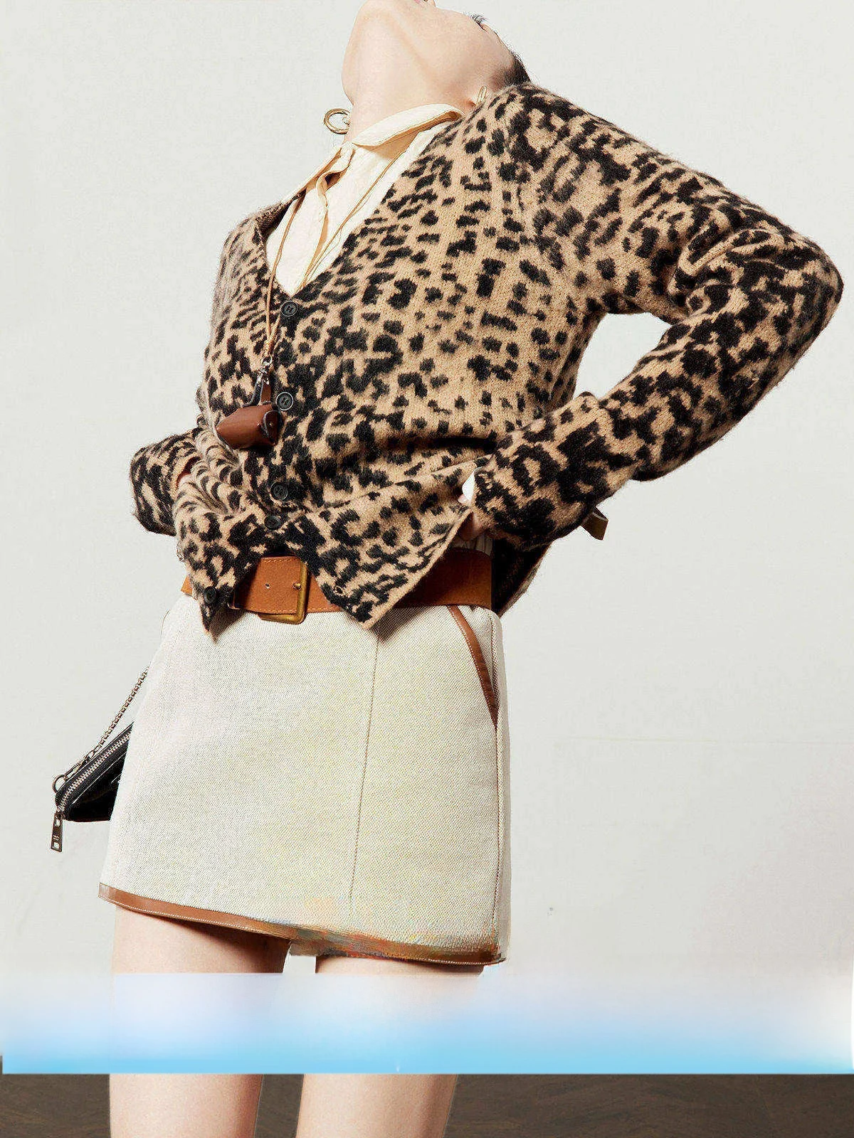 

Loose Casual Leopard Print Knitwear V-Ne Women's Cardigan Spring 2026 New Sle Commute Sle Versatile Open Cardigan
