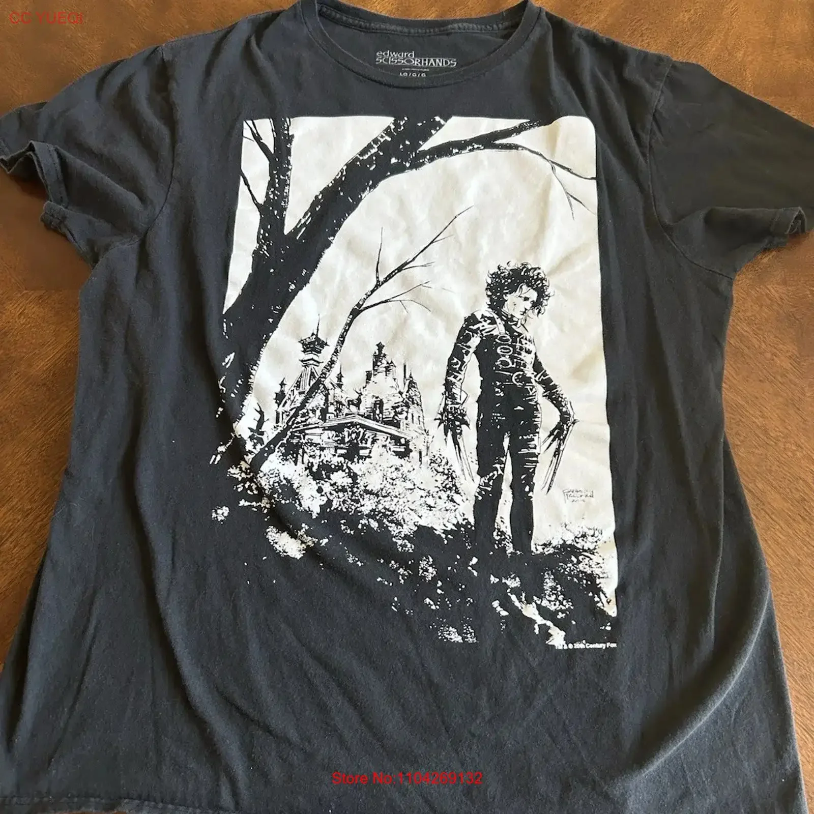 edward scissorhands T Shirt Size Large In Excellent Condition vintage Washed homme Breathable Comfortable Slightly