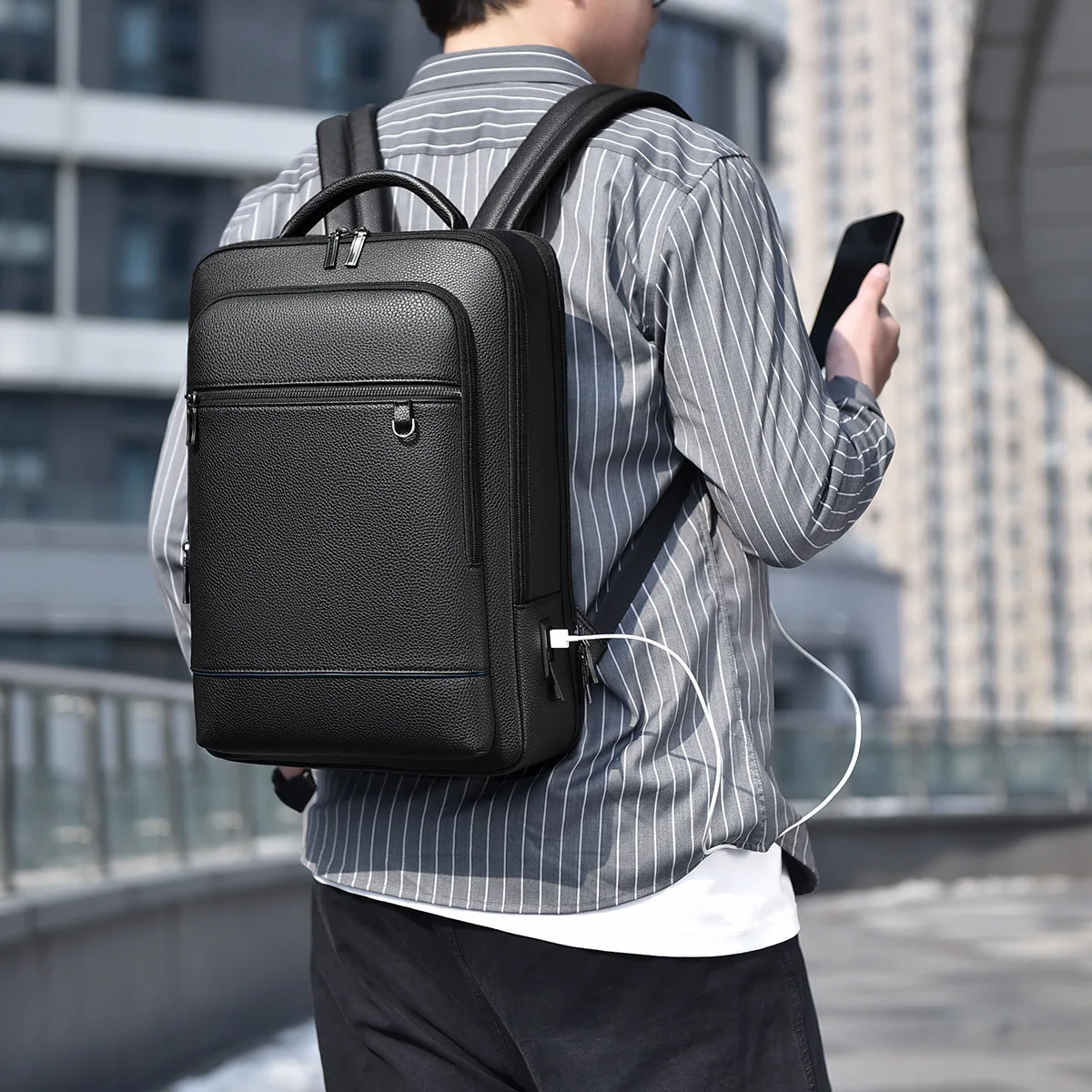 2024 Premium Leather Large Capacity Shoulder Bag Men\'s Business Laptop Bags Business Travel Men\'s Backpacks