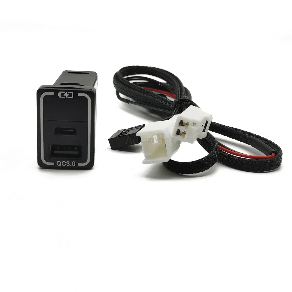 Car QC3.0 USB Port Fast Charger TYPE-C PD Smartphone Charging Adapter with Voltage Display for Toyota Prado 150