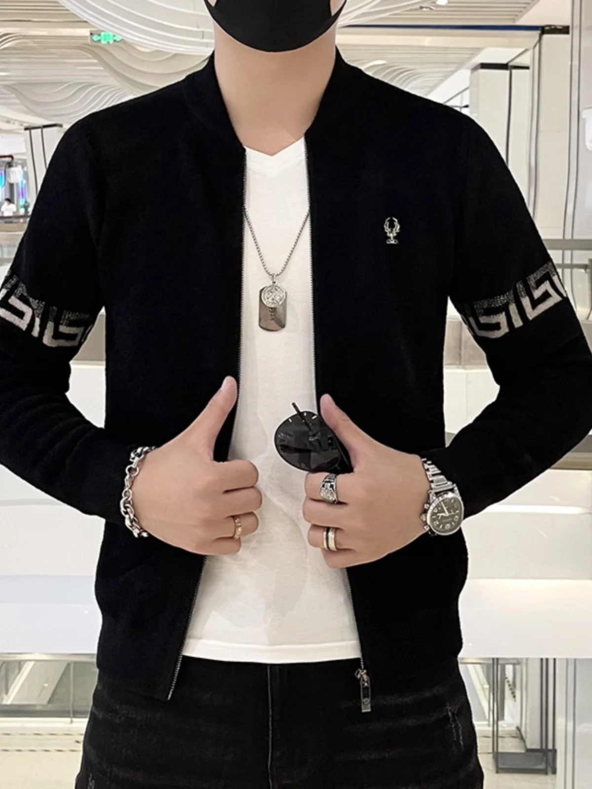 

Вязаный кардиган-свитер для молодых мужчин, весна-осень, черный трикотажный жакет с вышивкой, модная повседневная одежда от трендового бренда