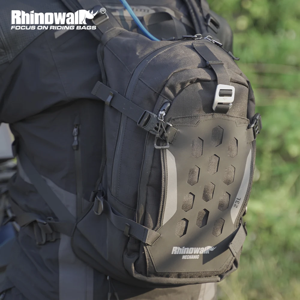 Rhinowalk Plecak motocyklowy Wodoodporny 23L Torba na kask motocyklowy Torba podróżna na bagaż z magnetycznym zamknięciem